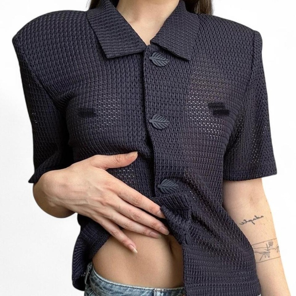 1980's Eyelet knit navy short sleeve blouse